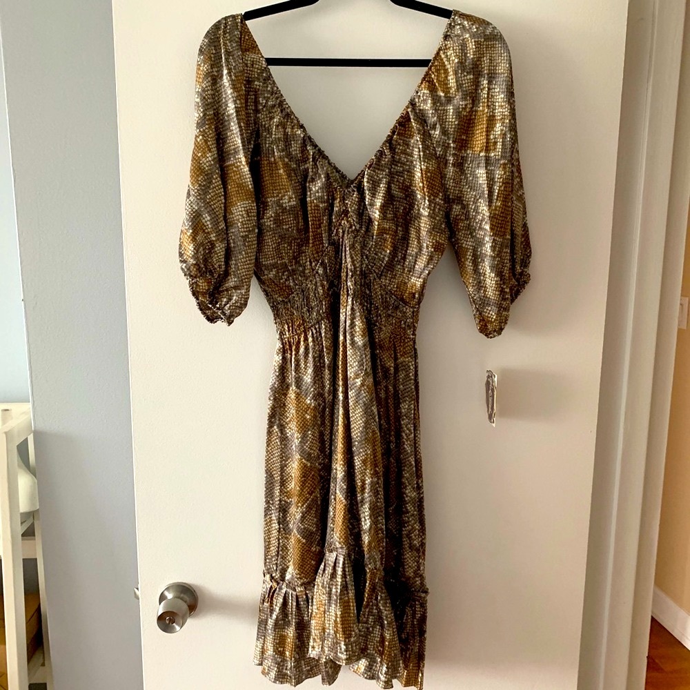 Silk dress size L by Hale Bob